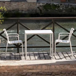 Viadurini in the Garden Metallsessel-2 Innen- und Außensessel aus 100 % recyceltem Aluminium in verschiedenen Farben – Getränk