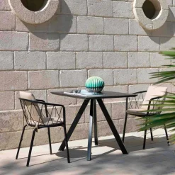 Viadurini in the Garden Metallsessel-2 Outdoor-Sessel aus lackiertem Metall stapelbar Made in Italy - Adia