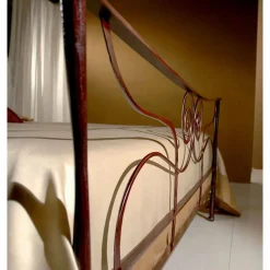 Viadurini Night Design Maßgeschneiderte Möbel|Schmiedeeisen Doppelbetten-Ares Doppelbett aus Schmiedeeisen in Design