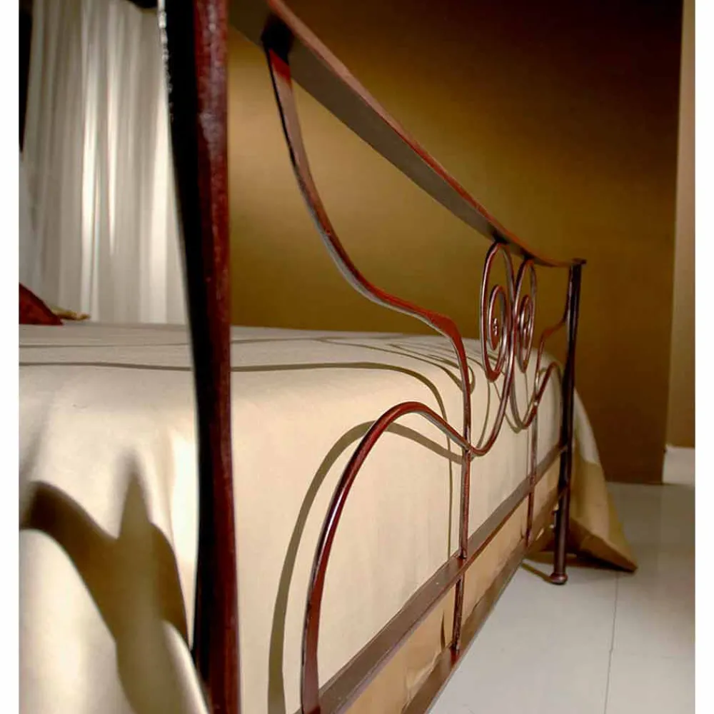 Viadurini Night Design Maßgeschneiderte Möbel|Schmiedeeisen Doppelbetten-Ares Doppelbett aus Schmiedeeisen in Design