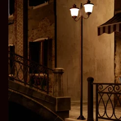 Il Fanale Gartenlampion-Außenlaterne mit 2 Lichtern aus weißem Glas, Kupfer und Messing - Venice von