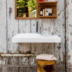 Viadurini Bathroom Badmöbel Hängend-Aufgehängte Mineralwerkstoffplatte mit integriertem Waschbecken Arona