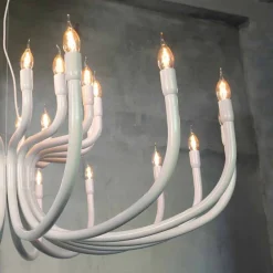 Viadurini Lighting Designer Pendelleuchten-Aufhängungsleuchter mit 16 oder 32 Lichtern aus weißem oder schwarzem Aluminium - Alviso