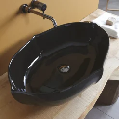 Viadurini Bathroom Farbige Waschbecken|Keramikwaschbecken-Aufsatzwaschbecken aus glänzender Keramik L 69 cm Made in Italy - Oscar