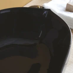 Viadurini Bathroom Farbige Waschbecken|Keramikwaschbecken-Aufsatzwaschbecken aus glänzender Keramik L 69 cm Made in Italy - Oscar