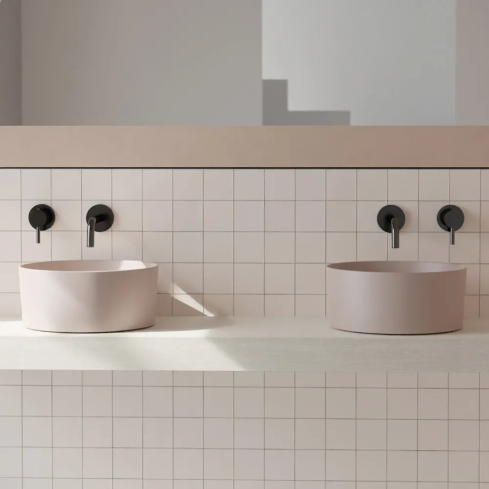 Viadurini Bathroom Keramikwaschbecken-Aufsatzwaschbecken aus Keramik in verschiedenen Ausführungen, hergestellt in Italien – Kugeln