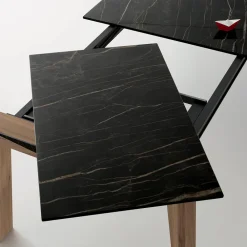 Viadurini Living Ausziehbare Esstische-Ausziehbarer Tisch auf 2,4 m aus Massivholz und Keramikplatte - Antares