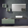 Viadurini Bathroom Badmöbel Hängend-Badezimmerkomposition mit Spiegel und Metallwandschränken, hergestellt in Italien – Efesto