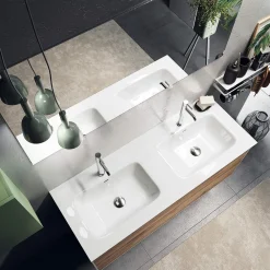 Viadurini Bathroom Badmöbel Hängend-Badezimmerkomposition mit Sockel aus Honigeiche, Waschbecken und Spiegel, hergestellt in Italien – Kilos