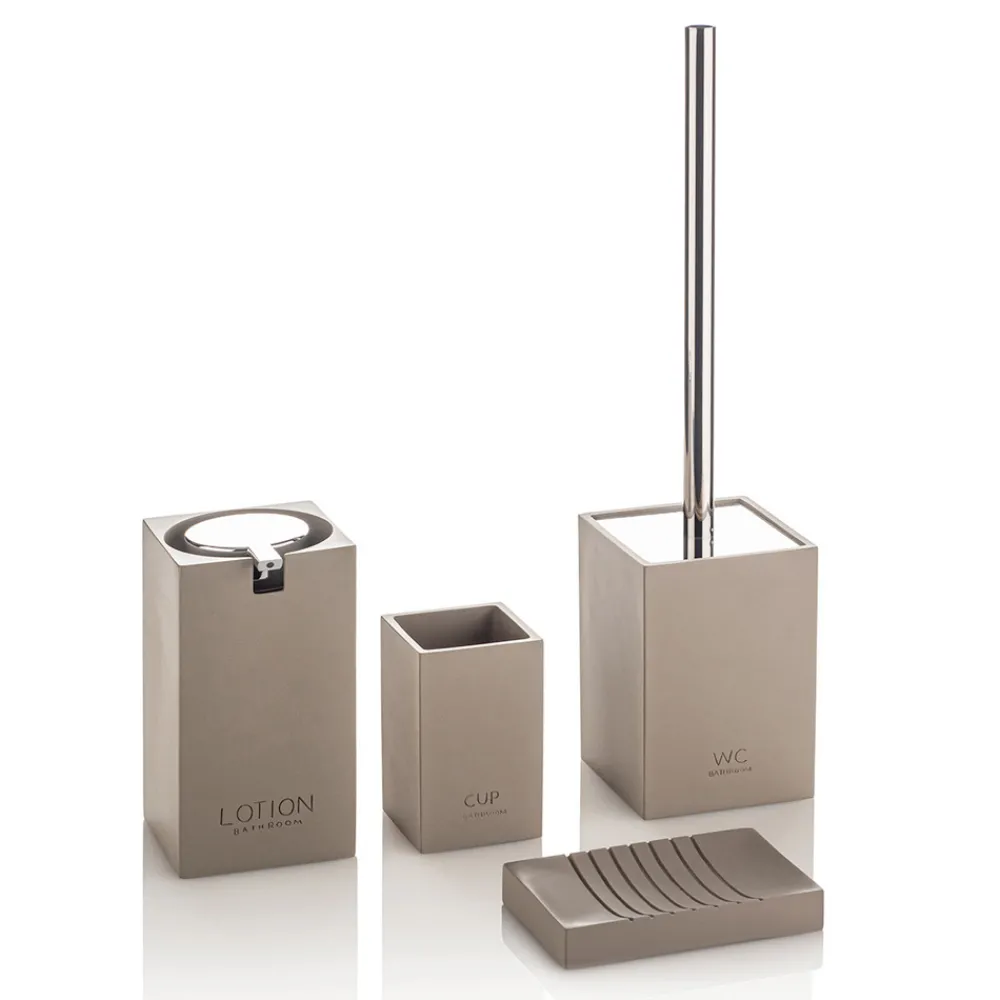 Viadurini Bathroom Badzubehör-Badezimmerzubehör Zusammensetzung aus Polyresin mit verchromten Einsätzen - Freccia