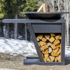 Viadurini in the Garden Holzofengrill-Barbecue  mit Feuerbetrieb, Kochplatte und Holzhalterung - Giorgione