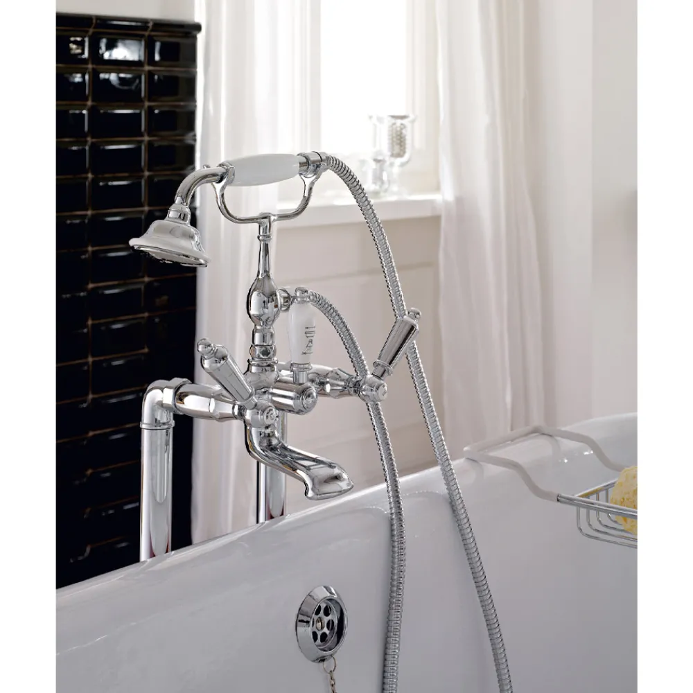 Viadurini Taps Badewannearmaturen-Bodenstehende Wannenbatterie mit Handbrause aus Messing Made in Italy - Noriana