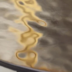 Viadurini Living Moderne Couchtische-Couchtisch mit Glasplatte und Metallgestell, hergestellt in Italien – Batulla