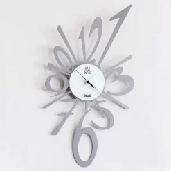 Viadurini Time Design Wanduhren-Design Wanduhr aus Eisen in schwarz oder aluminium Made in Italy - Oceano