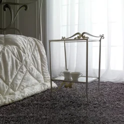 Viadurini Night Design Schlafzimmer Komplett-Doppelbett aus echtem Leder, komplett mit Matratze und 2 Nachttischen – King-Size-Bett