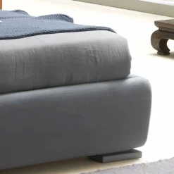 Bolzan Letti Maßgeschneiderte Möbel|Polsterbetten-Doppelbett ohne Box, zeitgemäßes Design, Iorca von Bolzan