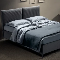 Viadurini Night Design Polsterbetten-Doppelbett 160x190 mit kissenförmiger Polsterung - Brezze