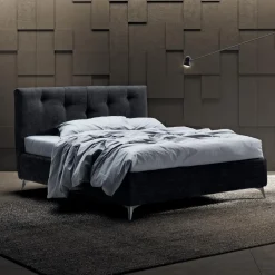 Viadurini Night Design Polsterbetten-Doppelbett 160x190 mit vertikalen geprägten Kordeln - Maske