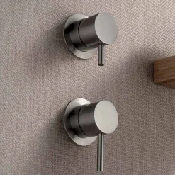 Viadurini Taps Duscharmaturen-Duschmischer mit separaten Platten aus AISI 316L Stahl - Artigli