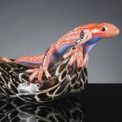 Viadurini Living Deko Artikel Und Wohnaccessoires-Eidechsenförmige Statue auf Stein aus farbigem Glas Made in Italy - Certola