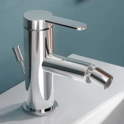 Viadurini Bathroom Bidetarmaturen-Einhebel-Bidetmischer mit flachem Design aus verchromtem Messing - Agenore