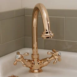 Viadurini Bathroom Waschbeckenarmaturen-Einloch-Waschtischbatterie im Vintage-Stil aus Messing Made in Italy - Klarisa