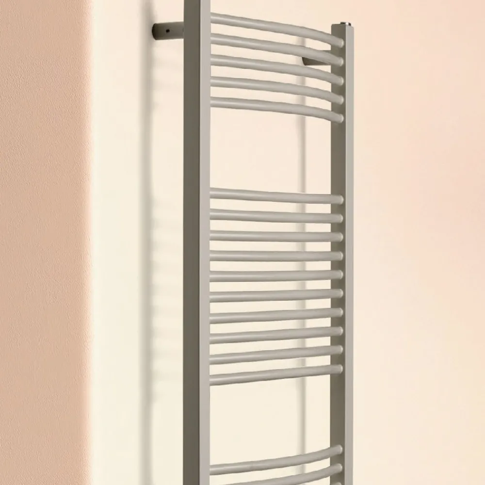 Scirocco H Handtuchheizkörper Elektrisch-Elektrischer Handtuchwärmer aus Stahl in verschiedenen Farben Made in Italy - Ibis