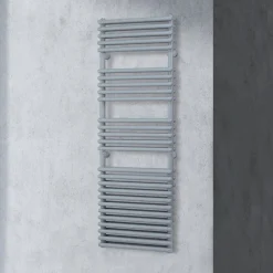 Viadurini Radiators Handtuchheizkörper Elektrisch-Elektrischer Handtuchwärmer mit 4 Reihen horizontaler Elemente, hergestellt in Italien – Meringue