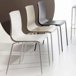 Viadurini Living Moderne Stühle-Esszimmerstuhl aus Polypropylen mit Metallfuß, 4 Stück - KIARA