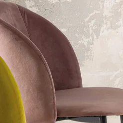 Viadurini Living Moderne Stühle-Esszimmerstuhl aus Samt mit schwarzen Metallbeinen, 4 Stück - Hanna