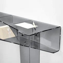 Viadurini Living Konsolentisch Flur-Feste Konsole mit 4 Objektaufbewahrungsfächern aus PMMA, hergestellt in Italien – Aladdin