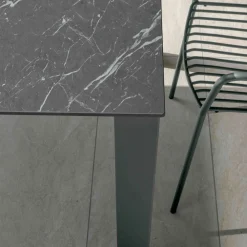 Viadurini in the Garden Gartentische Fest-Fester Außentisch aus HPL Alicante und Metallgestell Made in Italy - Carl