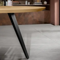 Viadurini Living Runde Tische-Fester runder Tisch mit Eichenfurnierplatte und Metallgestell – Alpenveilchen