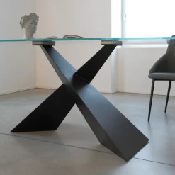 Viadurini Living Esstische-Fester Tisch aus Metall und transparenter Platte aus gehärtetem Glas - Talvoro