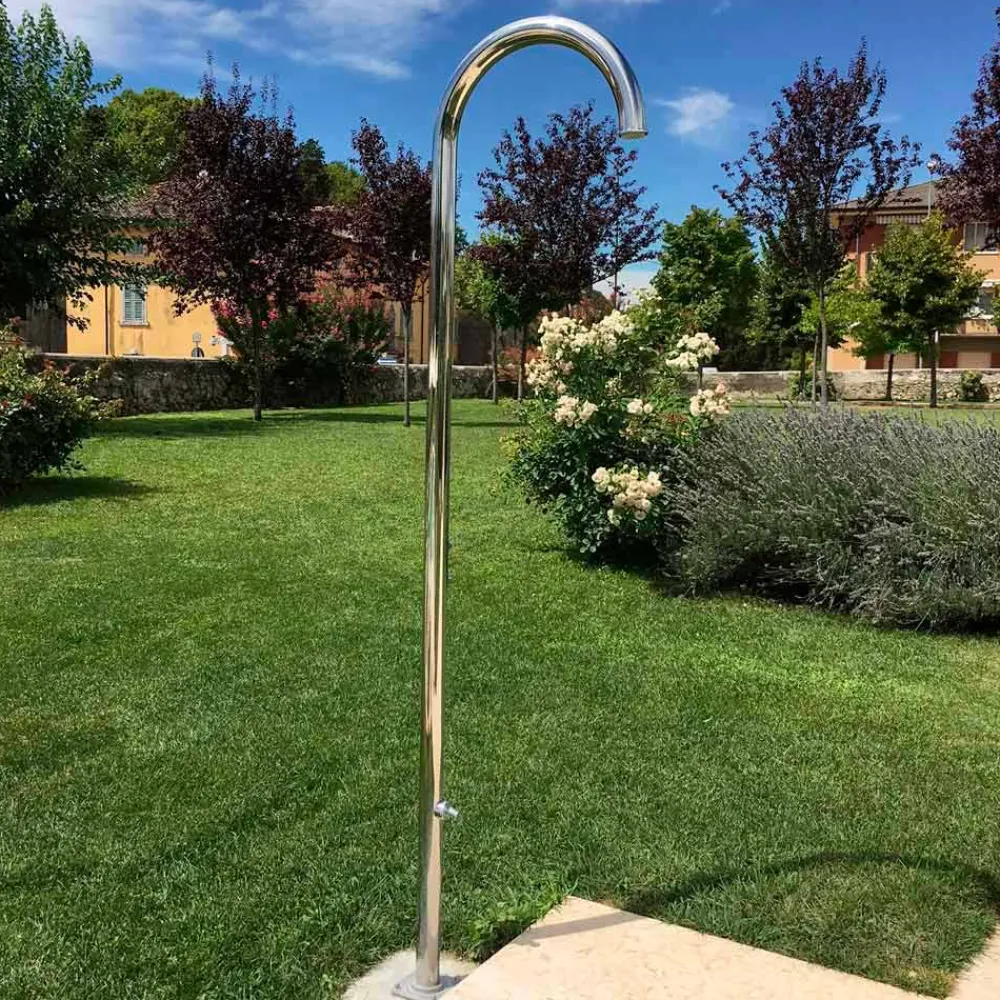 Viadurini in the Garden Gartendusche-Gartendusche aus verchromtem Edelstahl mit Fußwaschung Made in Italy - Marlen