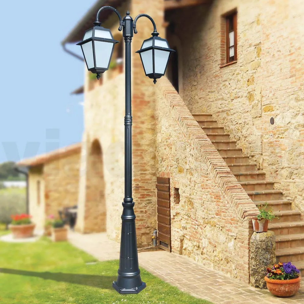 Viadurini Lighting Gartenlampion-Gartenlampe mit 2 Lichtern aus Aluminium und Glas, hergestellt in Italien – Vivian