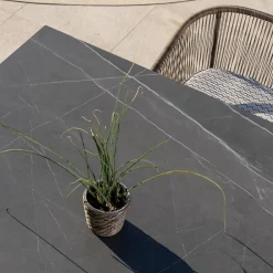 Viadurini in the Garden Gartentische Fest-Gartentisch aus natürlichem Teakholz und Keramikplatte - Artes