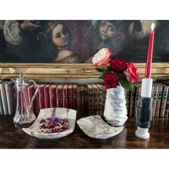 Viadurini Kitchen Küchenzubehör-Gebogenes dekoratives Tablett aus Arabescato-Marmor Made in Italy - Clifton