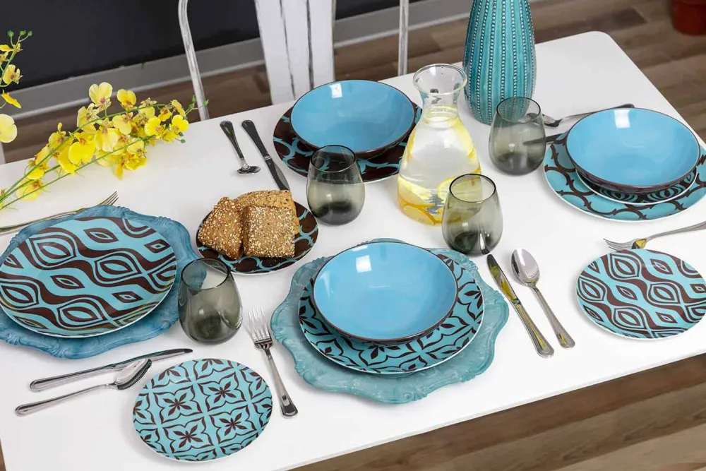 Viadurini Kitchen Teller Set-Geschirrset Porzellan Farbiges Porzellan Modern 18 Pieces - Timesquare