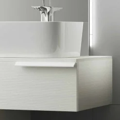 Viadurini Bathroom Badmöbel Hängend-Glückliches modernes lackiertes hölzernes verschobene Badezimmermöbelzusammensetzung