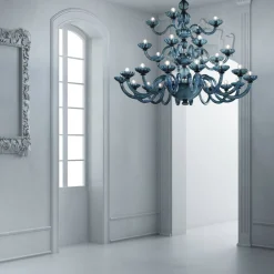 Viadurini Lighting Klassische Kronleuchter-Handgefertigter Kronleuchter 28 Lichter aus blauem venezianischem Glas und Metall - Foscarino