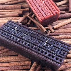 Viadurini Handmade Candles Duftkerzen-Handgemachte rechteckige Zimt-Duftkerze Made in Italy - Alissa