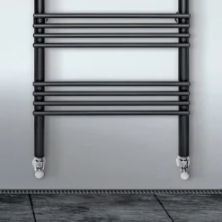 Viadurini Radiators Handtuchheizkörper Wasser-Handtuchwärmer aus Stahl mit hydraulischem System, hergestellt in Italien – Rum