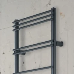 Viadurini Radiators Hybrid Heizkörper-Handtuchwärmer mit gemischtem System aus Stahl, hergestellt in Italien – Ananas