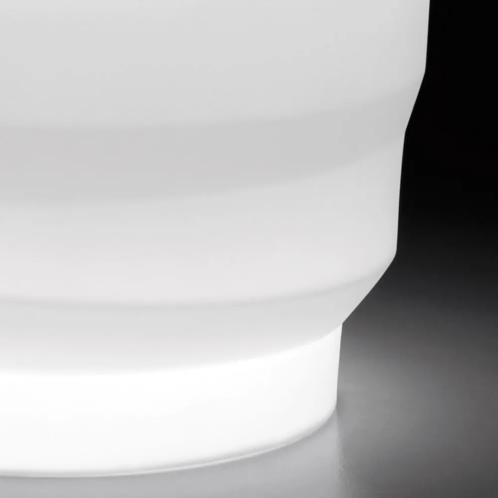 Viadurini in the Garden Lichtmöbel-Helle Gartenvase aus Polyethylen mit LED Made in Italy - Poldo