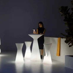 Viadurini in the Garden Lichtmöbel-Heller Couchtisch im Freien aus weißem Polypropylen Made in Italy - Desmond