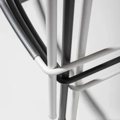 Viadurini Living Küchenhocker-Hoch stapelbarer Polypropylen-Hocker mit Metallbasis, 2 Stück - Kiara