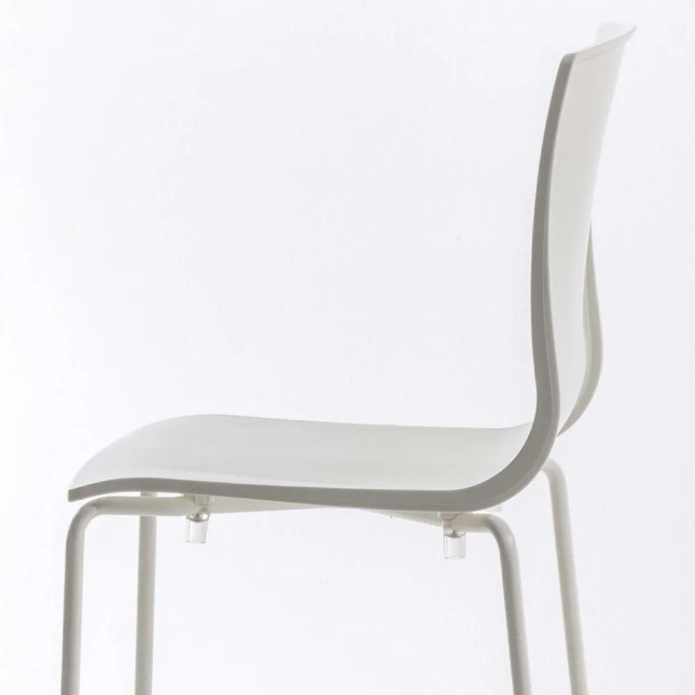 Viadurini Living Küchenhocker-Hoch stapelbarer Polypropylen-Hocker mit Metallbasis, 2 Stück - Kiara