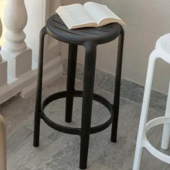 Viadurini Living Küchenhocker-Hocker aus glasfaserverstärktem Polypropylen in verschiedenen Farben - Neev