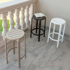 Viadurini Living Küchenhocker-Hocker aus glasfaserverstärktem Polypropylen in verschiedenen Farben - Neev